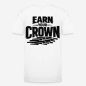 Preview: EARN YOUR CROWN Regular T-Shirt in weiß mit Rückendruck